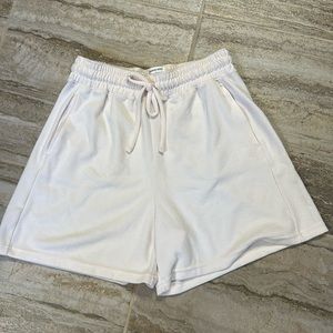 NWOT Tommy John Women's Drawstring Lounge Shorts Cream Size Small